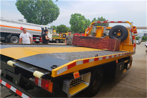 星子附近拖车电话号码服务